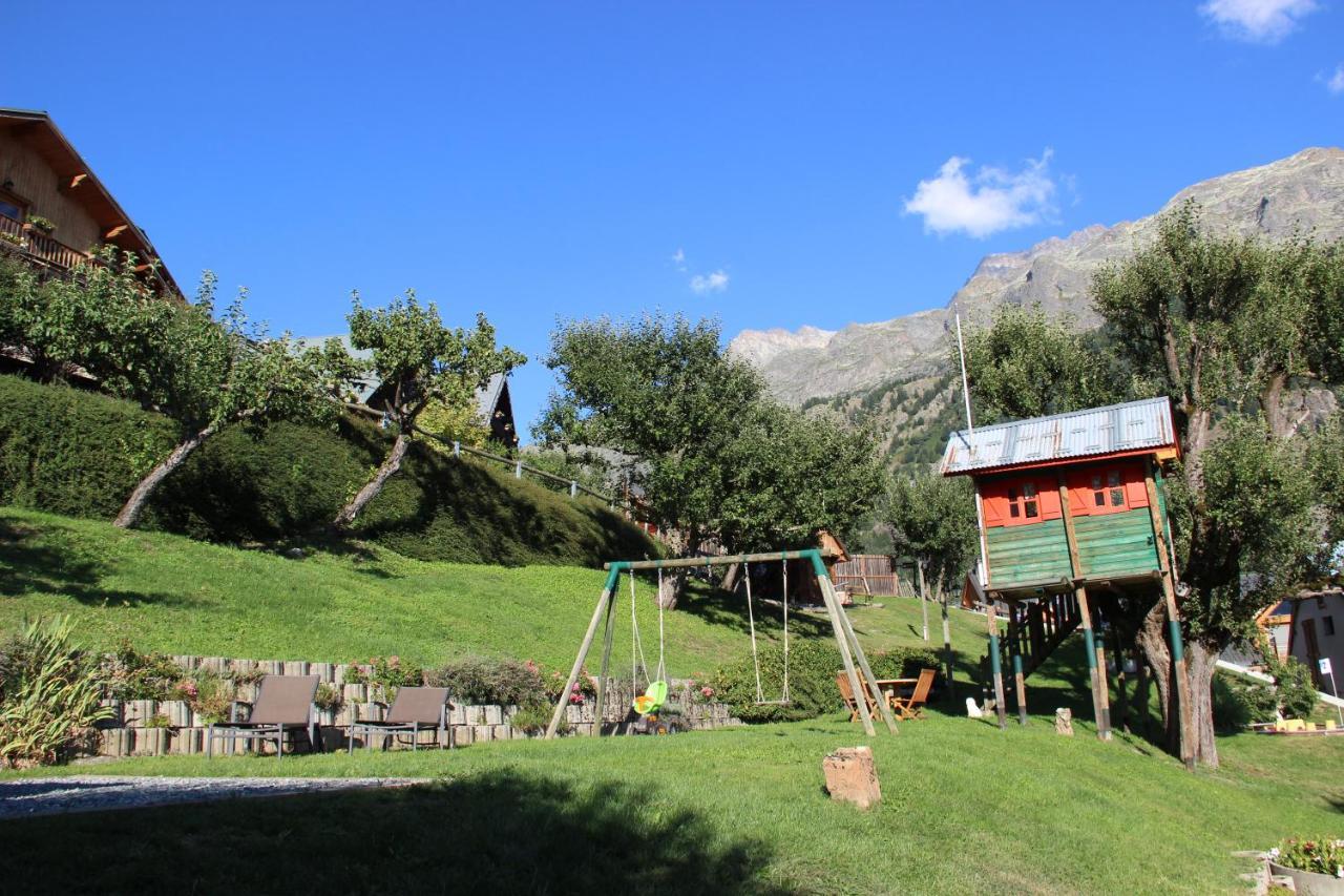 Chalet La Perle De L'Oisans - Appartements D'Exception Vaujany Exterior photo