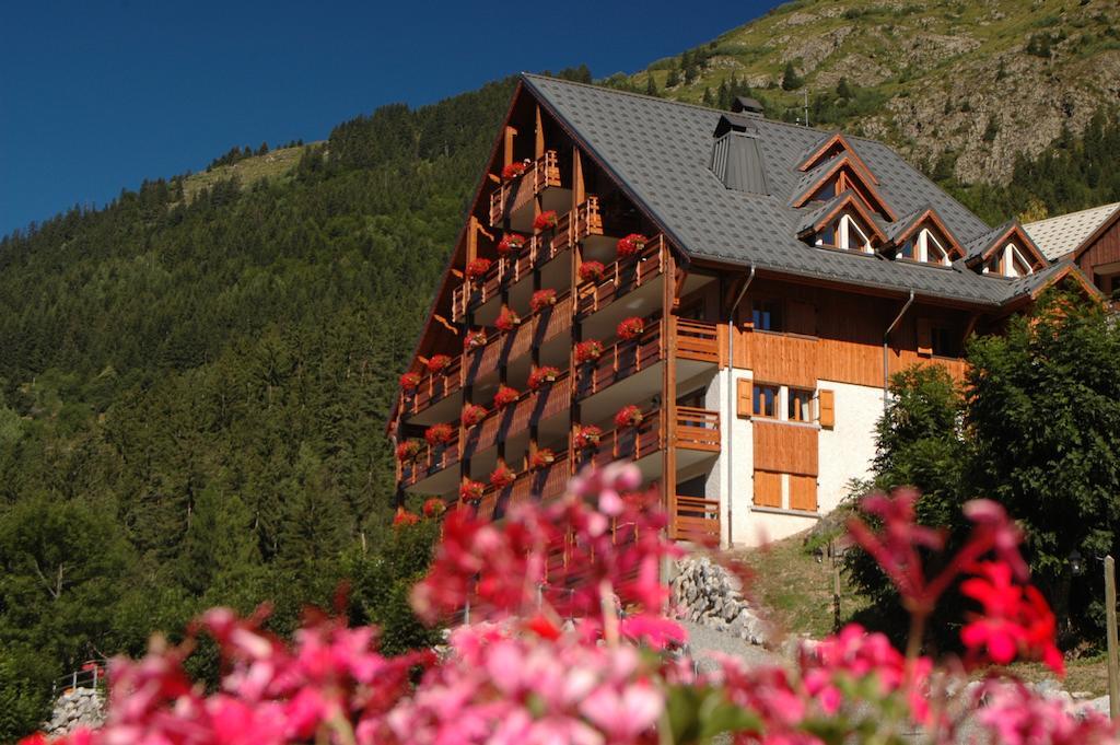 Chalet La Perle De L'Oisans - Appartements D'Exception Vaujany Exterior photo